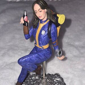 McFarlane Toys Movie Maniacs Fallout Lucy